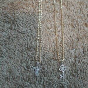 Gold chains with angel and key piece